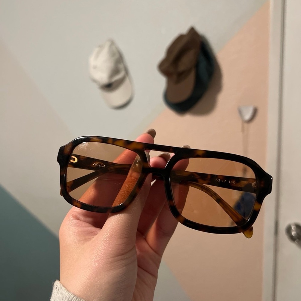 Vehla Tortoise Shell Sunglasses